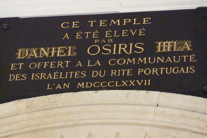 Plaque honorant Daniel Osiris Iffla posée à la synagogue