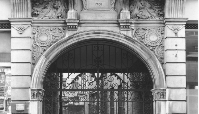 Entrée de la synagogue de Bevis Mark à Londres