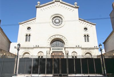Vue extérieure de la Grande synagogue de Marseille