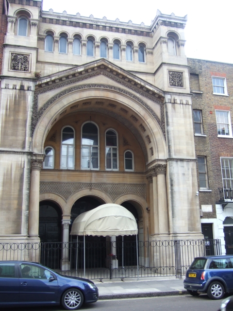 Vue extérieure de la synagogue de West London