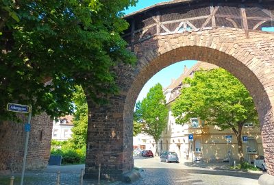 Arche en briques à l'entrée de la Judengasse de Worms