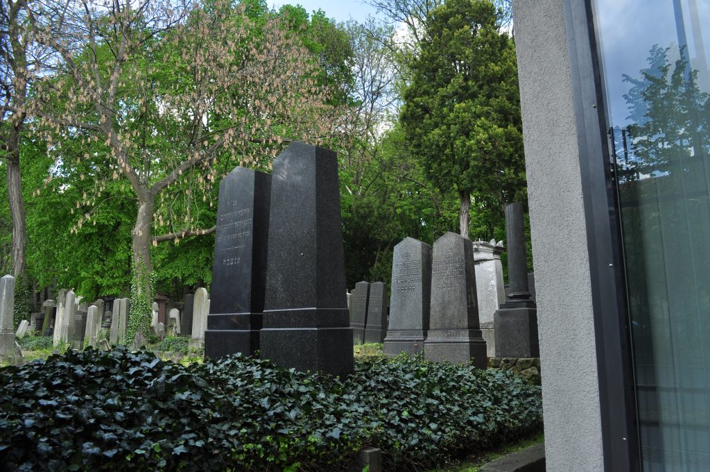 Lápidas del cementerio judío de Berlín