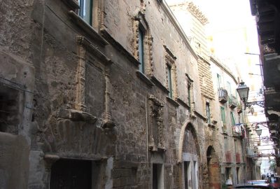 Vieux immeubles de la via giudecca de Trapani