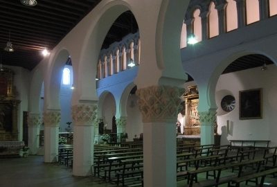 Vue intérieure de la belle synagogue de Ségovie