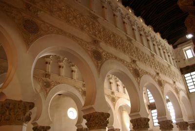Magnifique synagogue de Santa Maria