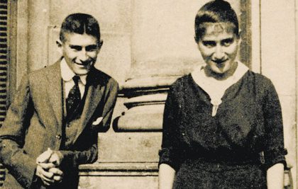Kafka et sa soeur Ottla à Prague en 1914
