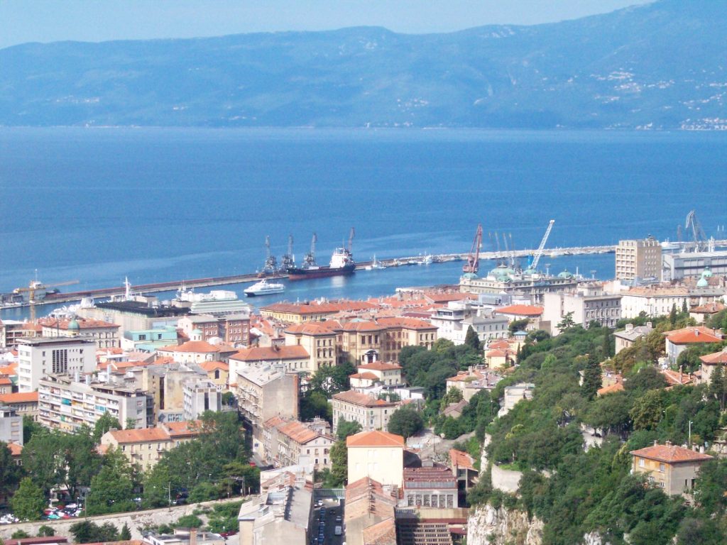 Vue de la ville portuaire de Rijeka en Croatie