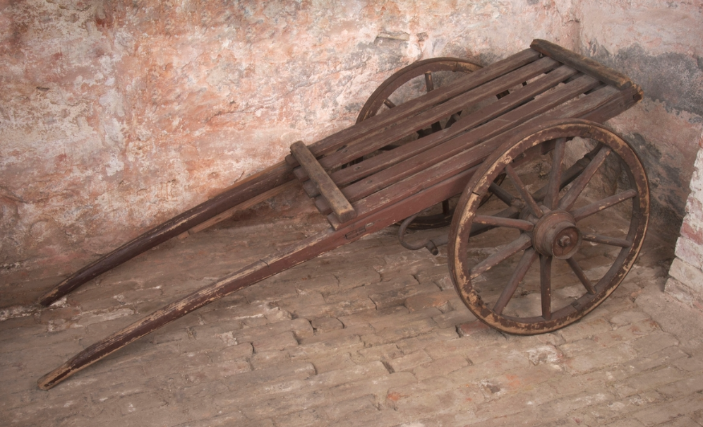 Ancien chariot présenté au musée juif de Trondheim