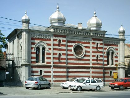 Synagogue orthodoxe construite dans le quartier de Iosefin, cette synagogue est la seule encore en fonction