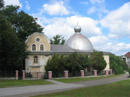 Située au 1 rue de la Synagogue, celle de Jassy faisait partie du quartier de Targu Cucului. Elle a été inscrite sur la liste des monuments historiques en 2004