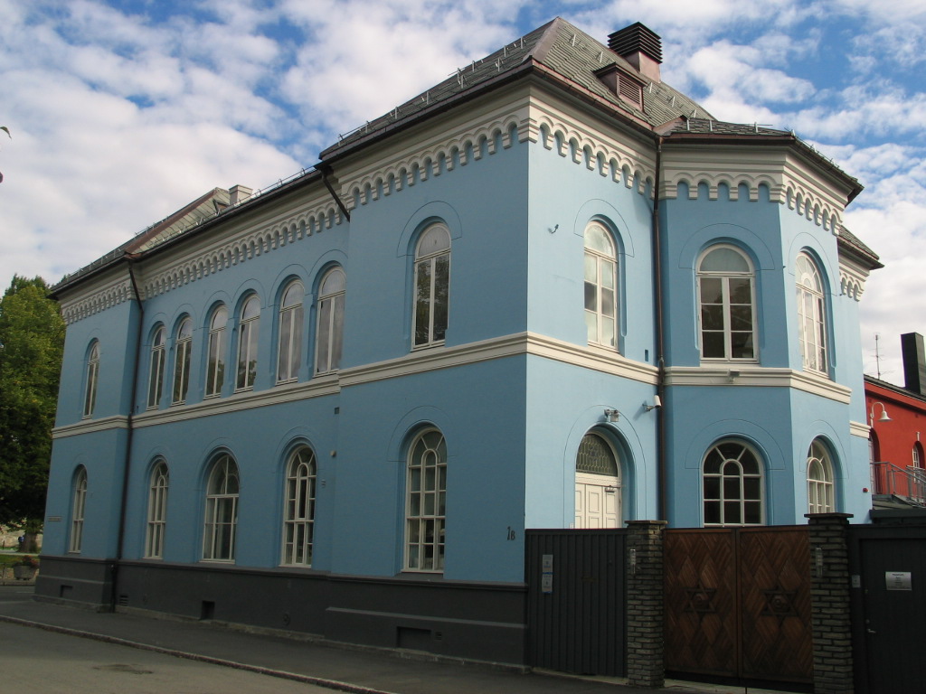 Immeuble bleu abritant la synagogue et le musée juif de Trondheim