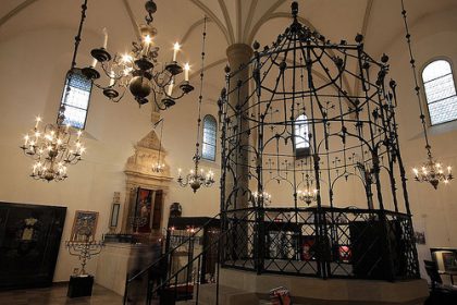 Synagogue Stara