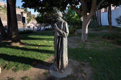 Statue Ibn Gavirol à Malaga