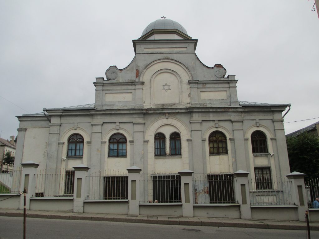 Exterior view of the choral synagogue of Kaunas