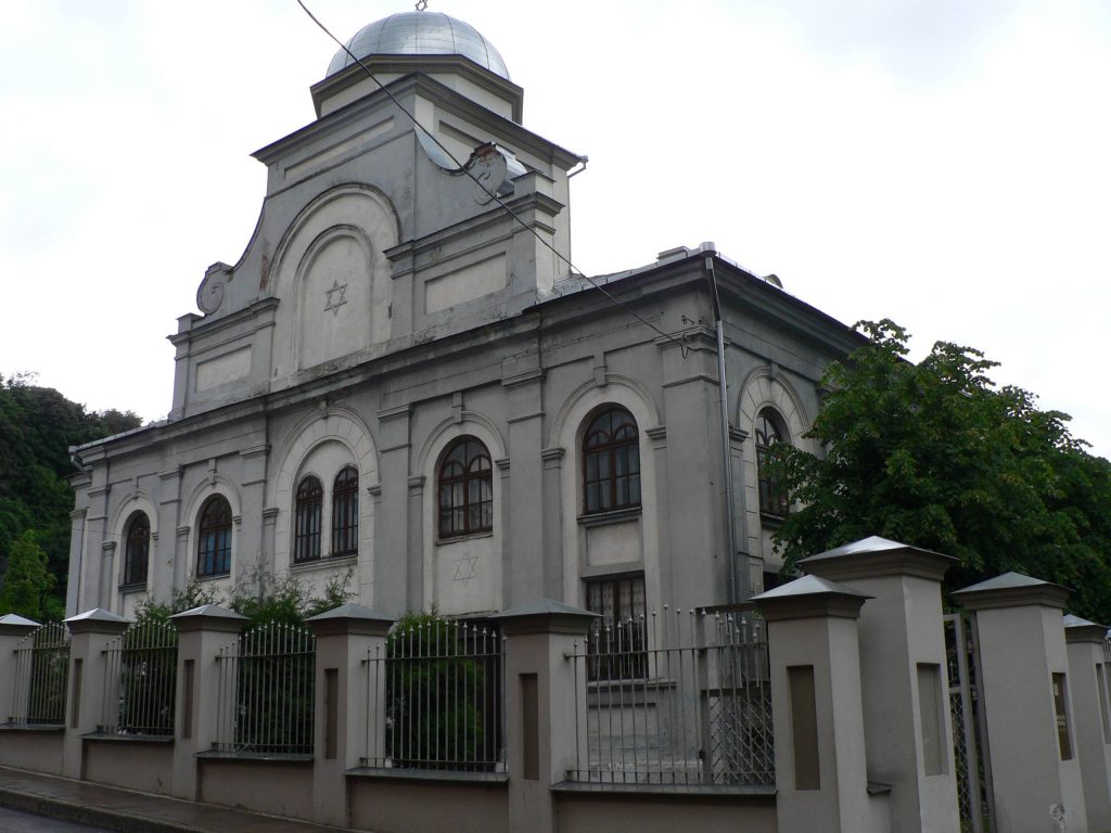 Exterior view of the building housing the synagogue of Kaunas