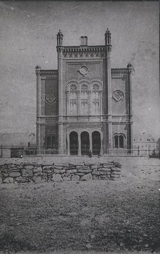 Ancient photo of the Synagogue of Zagreb