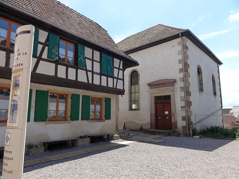 Vue extérieure de la synagogue de Hochfelden en Alsace