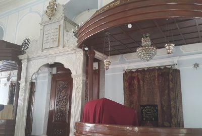 View of the aron and tevah ay the Giveret Signora Synagogue