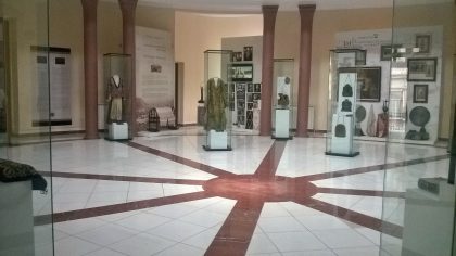 Intérieur du Musée de l'histoire des juifs de Géorgie