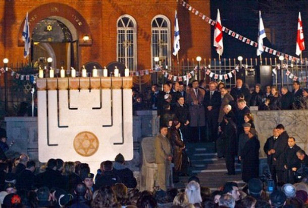 Prayers at the Tbilisi synagogue