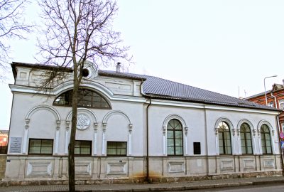 View of the synagogue of Daugavpils with its numerous windows