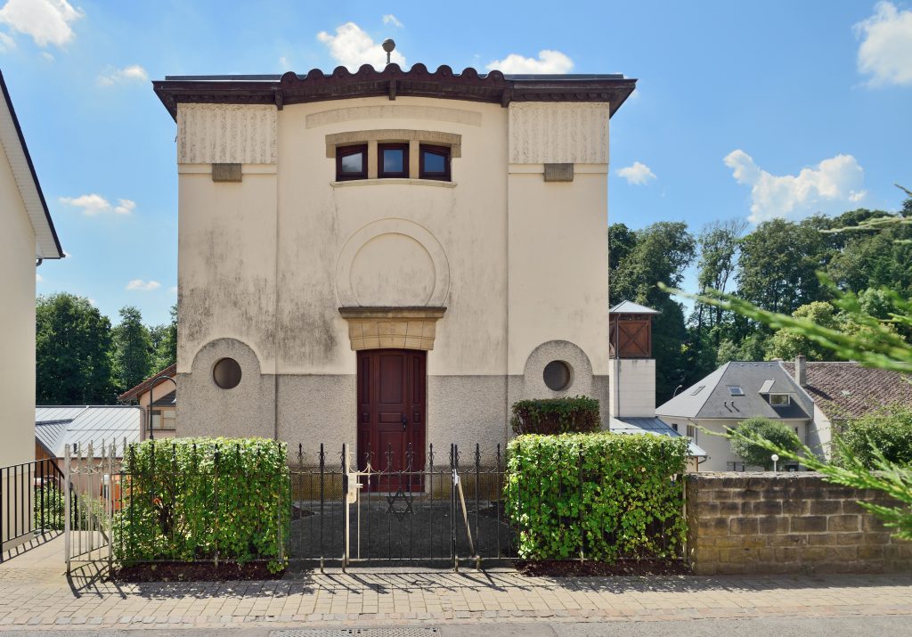 Outside view of the Mondorf-les-Bains synagogue