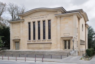 Vue extérieure de la belle synagogue de Luxembourg