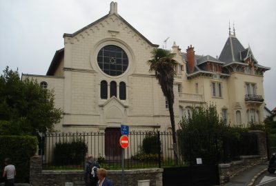 Outside view of the synagogue of Biarritz