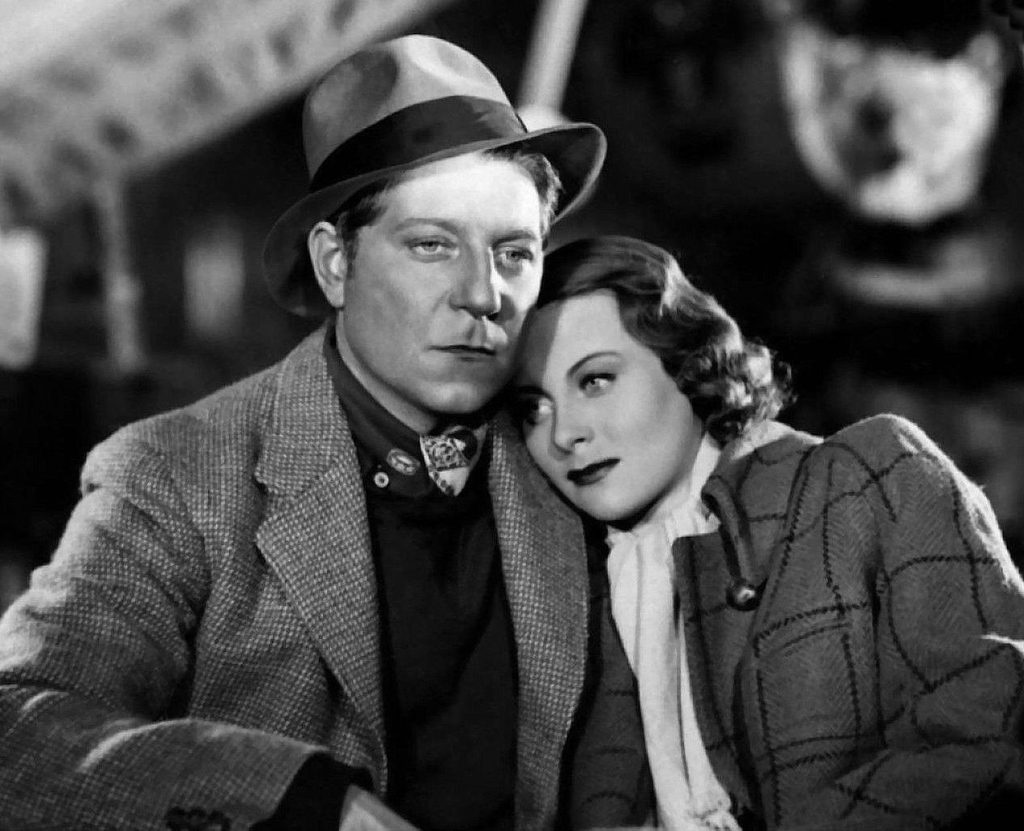 Jean Gabin and Michele Morgan in the famous movie Quai des Brumes