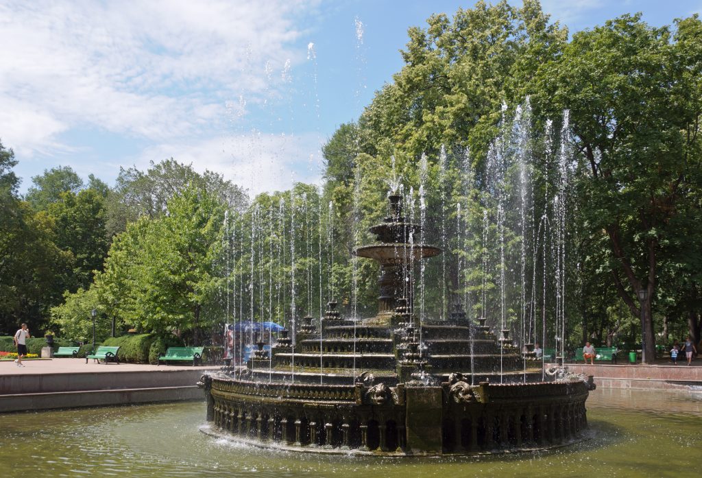 Fountain at the Parc Stefan cel Mare