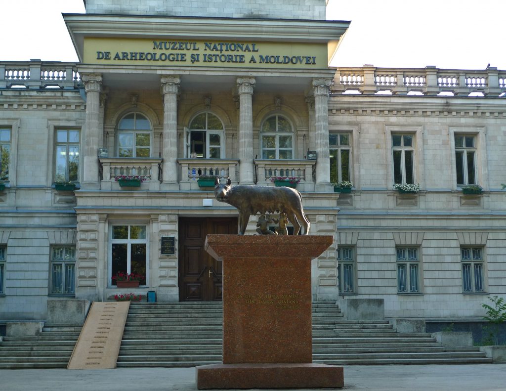 Statue in front of the National Museum of Chisinau