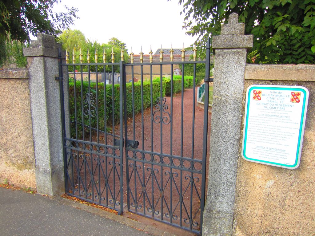 Gates of the Jewish cemetery of Boulay