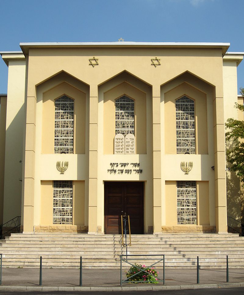 Outside view of the synagogue of Thionville