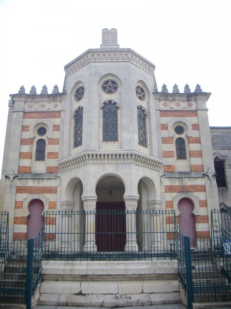 Outside view of the synagogue of Verdun