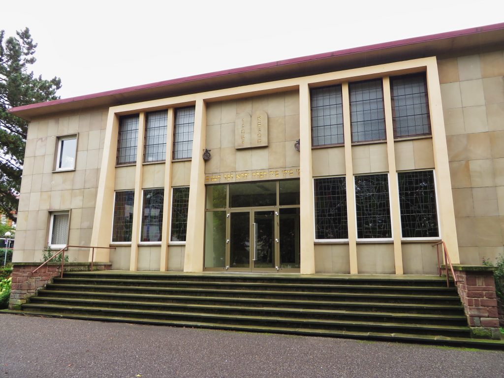 Outside view of the synagogue of Sarreguemines