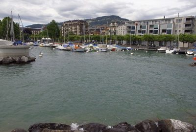 Boats standing on the Vevey lake