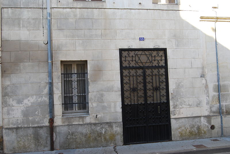 Outside view of the synagogue of Libourne