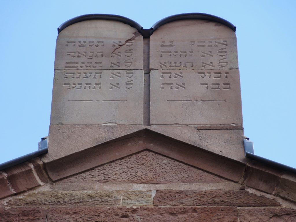 10 commandments sculpted on the synagogue of Westhoffen