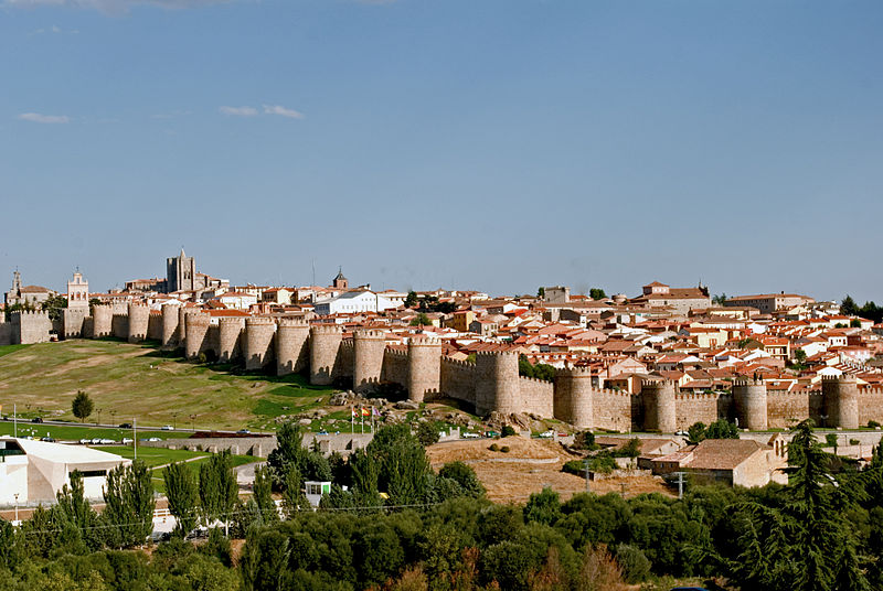 Panoramic view of the city of Avila with its walls