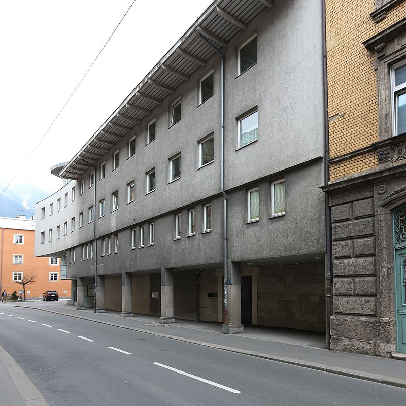 Outside view of the synagogue of Innsbruck