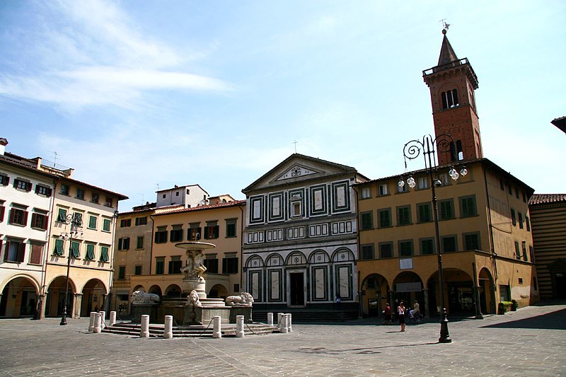 Vue de la Piazza Farinata degli Uberti à Empoli