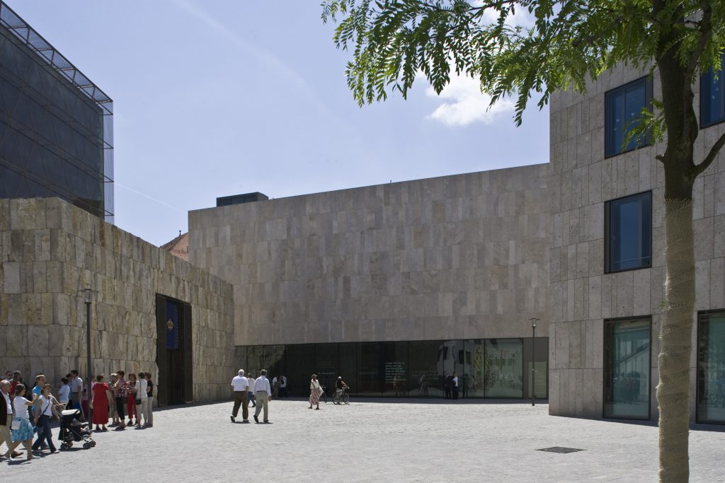 View of the entry of the Jewish Museum Munich