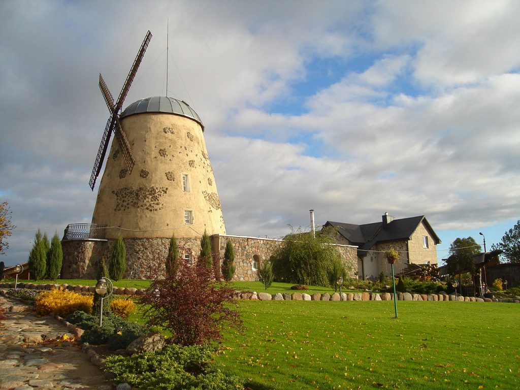 Vue du moulin de l'ancienne ville de Seduva