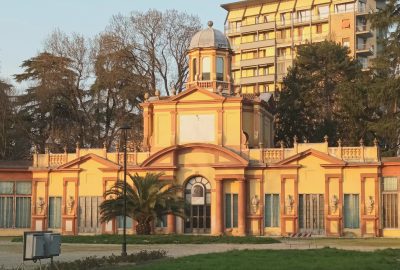 Vue du Jardin ducale de Modène à la tombée de la nuit