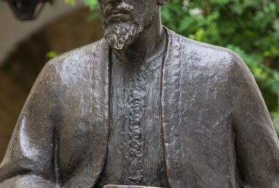 Statue de Maïmonide dans la ville de Cordoue